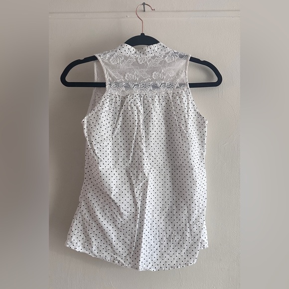 Perry Ellis Women’s Polka Dot w/ Lace Tank Blouse - Picture 2 of 5
